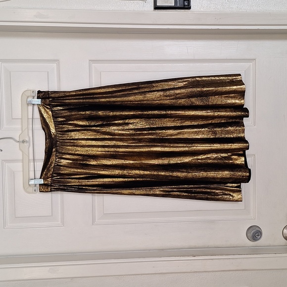 Zara Dresses & Skirts - Gold Zara Pleated Midi Skirt Sz M
